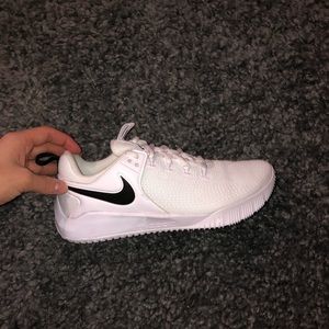 Women Nike volleyball shoes